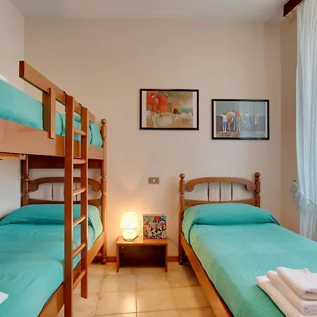 Al Molo Apartment Dongo